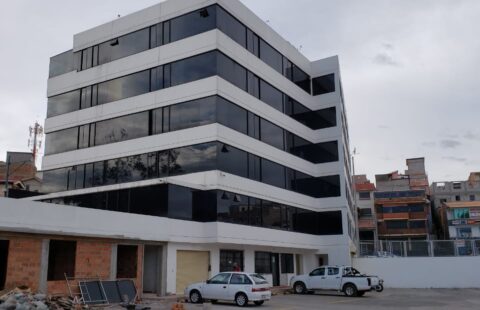 LC1033 Locales comerciales de renta sector Totoracocha